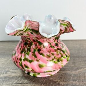 Fenton Cased Art Glass Vasa Murrhina Pink & Green Ruffle Top Vase Adventurine